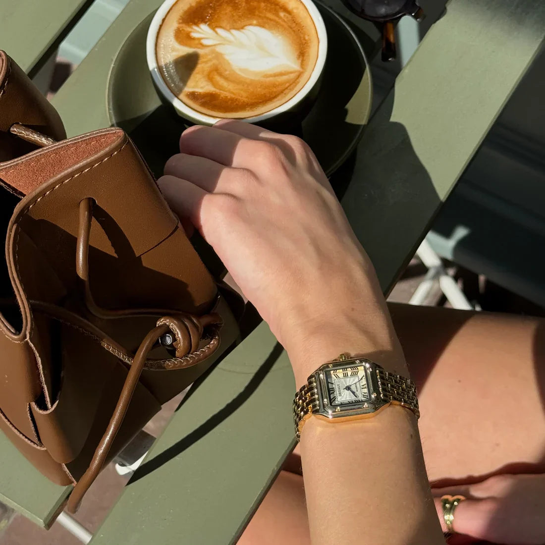 Fienna Klocka | Guld